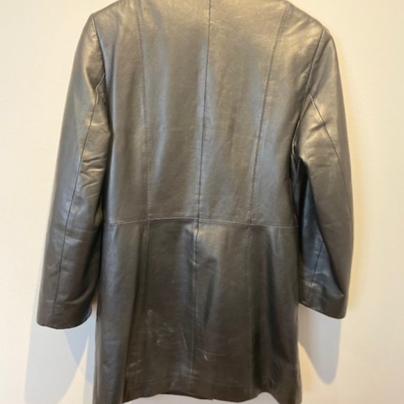 The Old Mill Vintage Leather Jacket - Picture 4 of 10